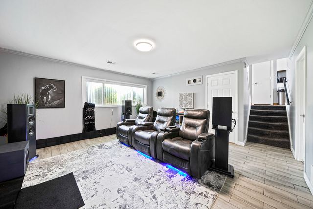 15512 Lorel Avenue, Oak Forest, IL 60452