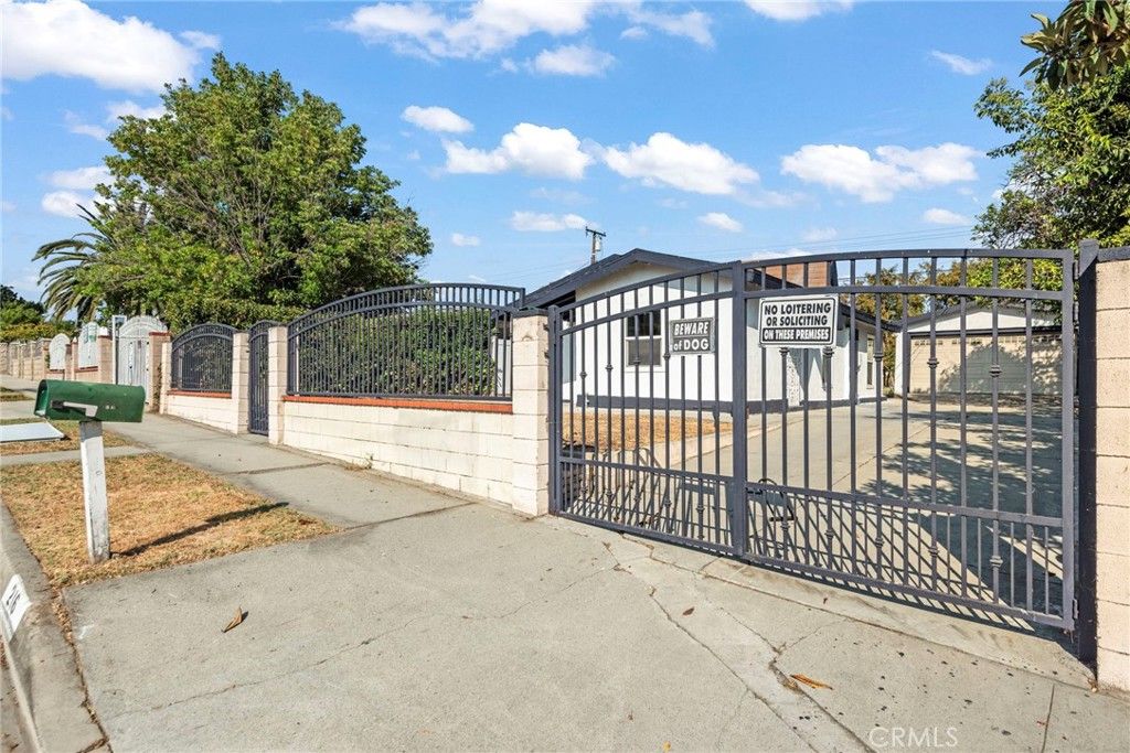 Image 2 of property listing at 216 S Sandalwood Avenue, La Puente, CA 91744