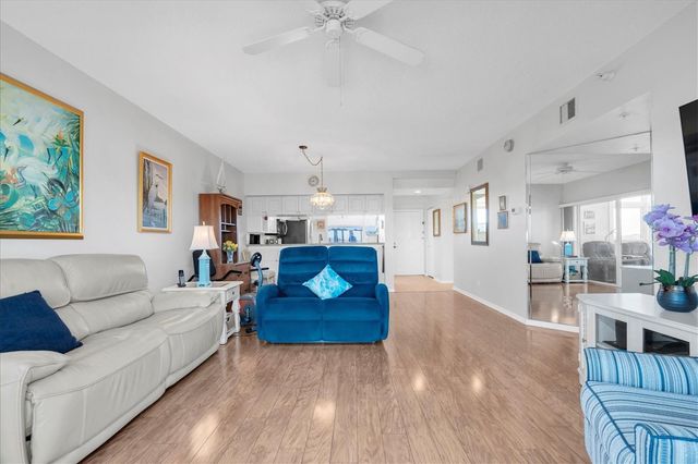 6315 SHORELINE DRIVE 3307, Seminole, FL 33708