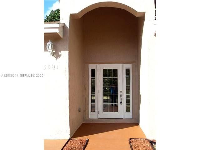 6601 Perry Street, Hollywood, FL 33024