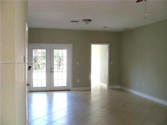 6601 Perry Street, Hollywood, FL 33024