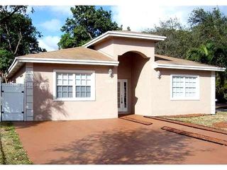 6601 Perry Street, Hollywood, FL 33024