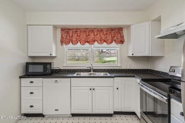 258 Rock Bridge Rd, Oliver Springs, TN 37840