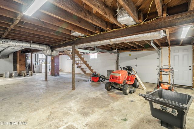 258 Rock Bridge Rd, Oliver Springs, TN 37840