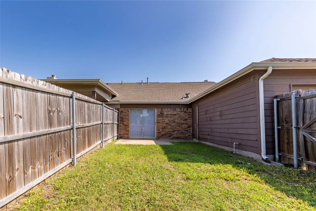 7604 Cousteau Drive, Rowlett, TX 75088