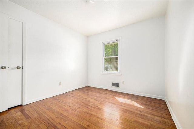 801 N Redwood Drive, Independence, MO 64056