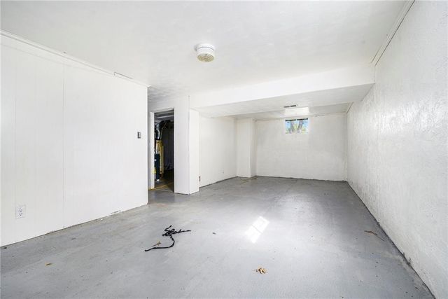 801 N Redwood Drive, Independence, MO 64056