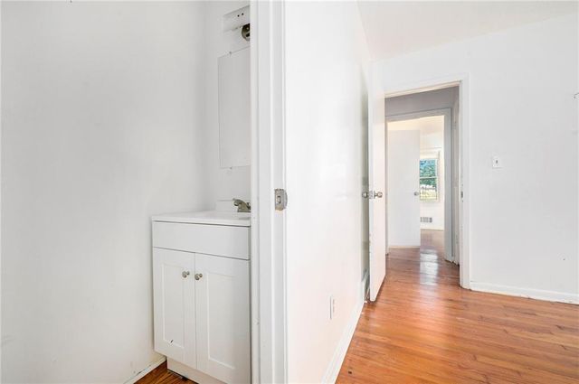 801 N Redwood Drive, Independence, MO 64056