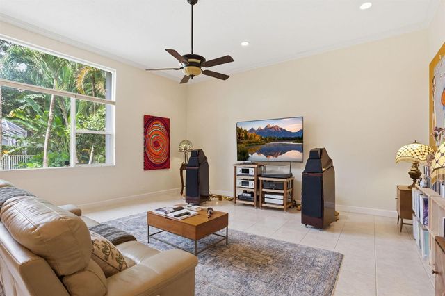 7527 Monticello Way, Boynton Beach, FL 33437