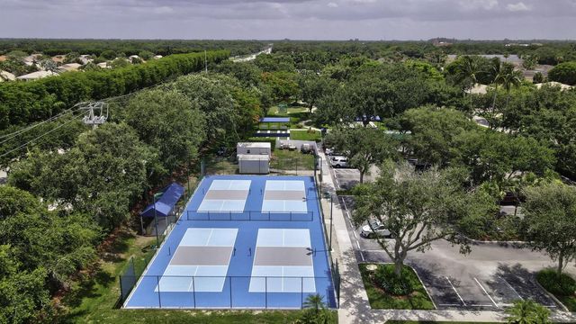 7527 Monticello Way, Boynton Beach, FL 33437