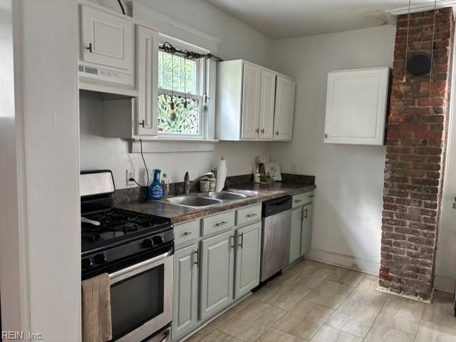 1524 Mathews TER, Portsmouth, VA 23704