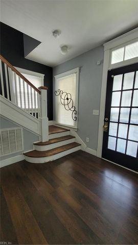 1524 Mathews TER, Portsmouth, VA 23704