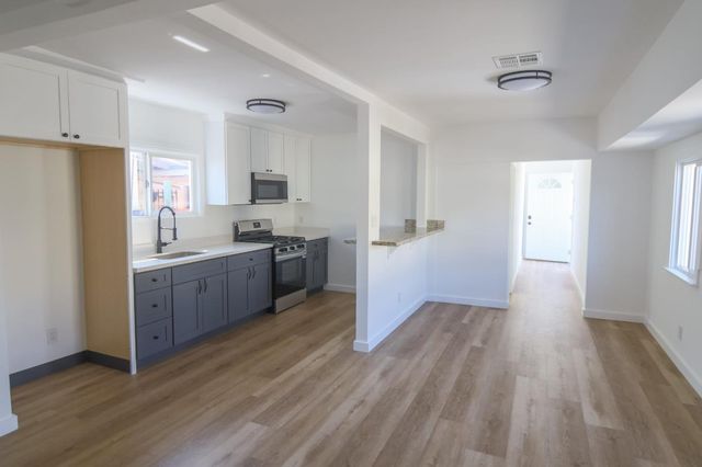 7114 Halliday, Oakland, CA 94605