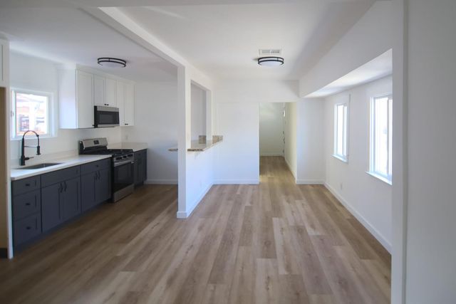 7114 Halliday, Oakland, CA 94605