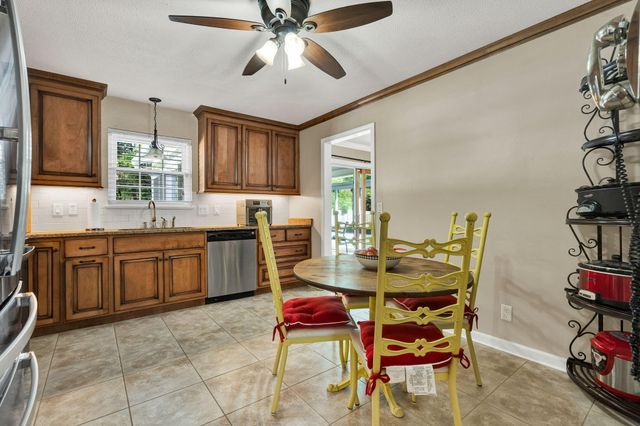 1743 Lake Wood Circle, Hixson, TN 37343