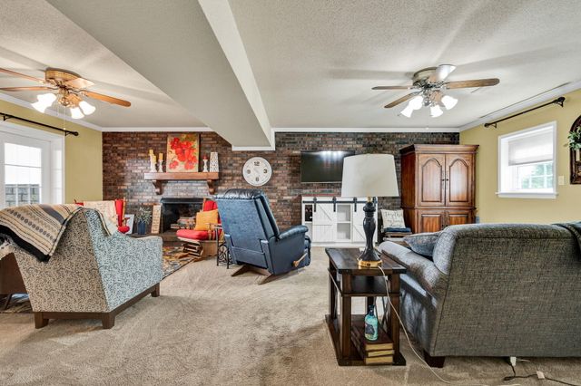 1743 Lake Wood Circle, Hixson, TN 37343