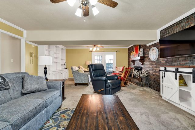 1743 Lake Wood Circle, Hixson, TN 37343