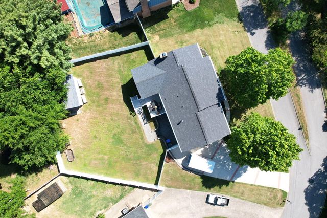 1743 Lake Wood Circle, Hixson, TN 37343