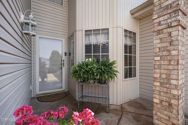 17308 Crabtree Court, Bristol, VA 24202