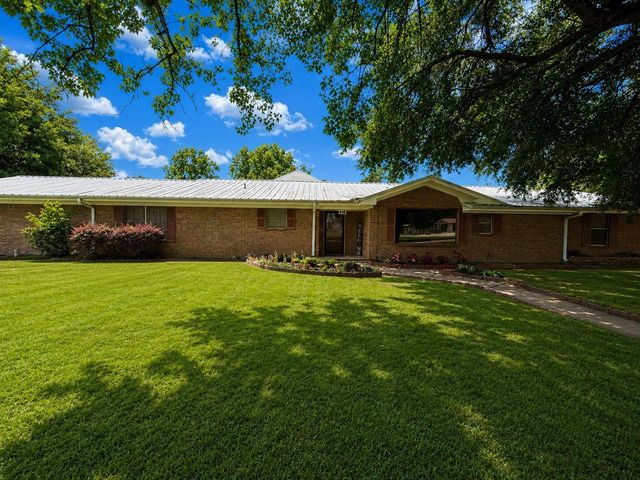 416 W Division Street, Jewett, TX 75846