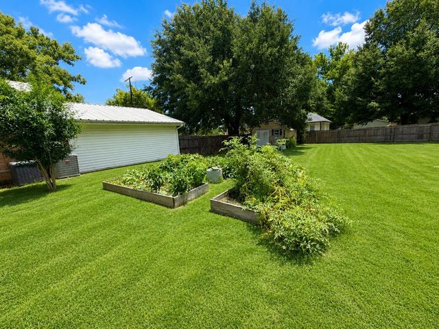 416 W Division Street, Jewett, TX 75846