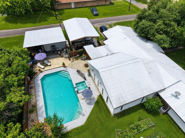 416 W Division Street, Jewett, TX 75846