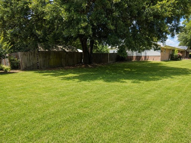 416 W Division Street, Jewett, TX 75846