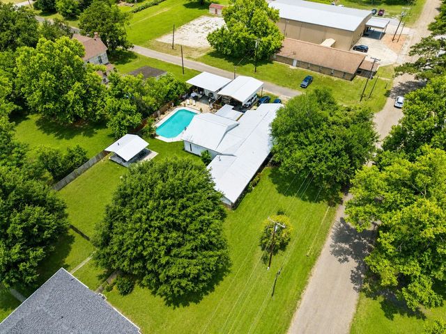 416 W Division Street, Jewett, TX 75846