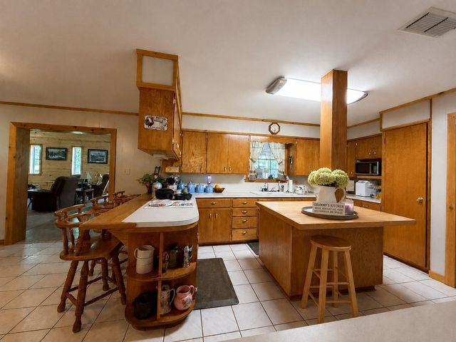 416 W Division Street, Jewett, TX 75846