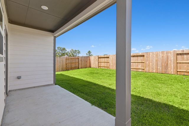 636 Blackberry Lane, La Marque, TX 77568
