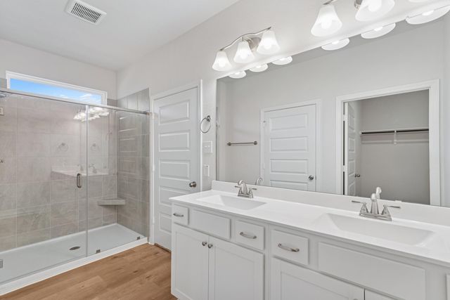 636 Blackberry Lane, La Marque, TX 77568