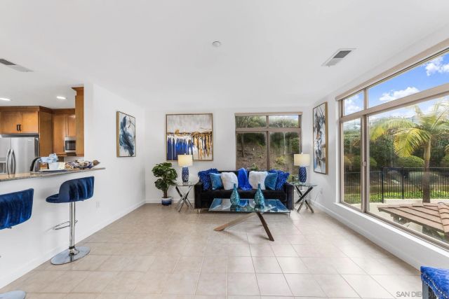 1019 Costa Pacifica Way 1111, Oceanside, CA 92054