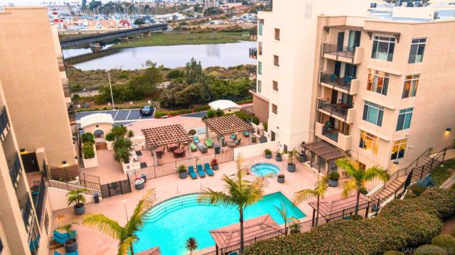 1019 Costa Pacifica Way 1111, Oceanside, CA 92054