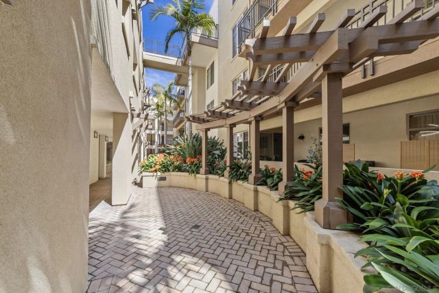 1019 Costa Pacifica Way 1111, Oceanside, CA 92054