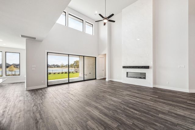 10314 Forest Lake Drive, Sienna Plantation, TX 77459