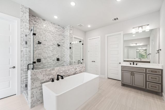 10314 Forest Lake Drive, Sienna Plantation, TX 77459