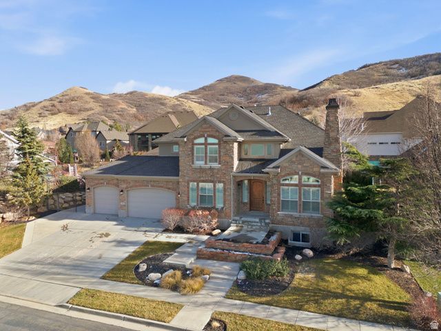 843 N EAGLEPOINTE DR, North Salt Lake, UT 84054