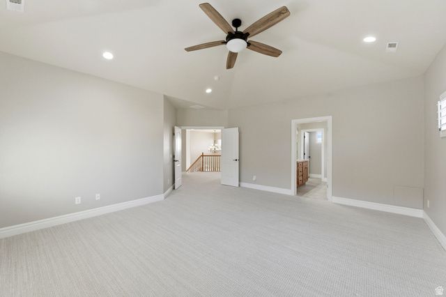 843 N EAGLEPOINTE DR, North Salt Lake, UT 84054