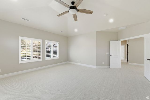 843 N EAGLEPOINTE DR, North Salt Lake, UT 84054