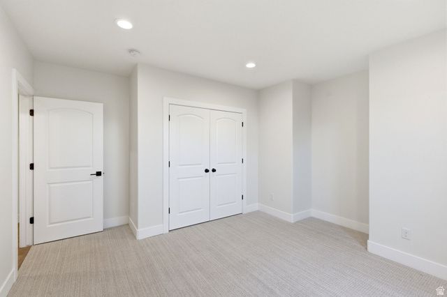 843 N EAGLEPOINTE DR, North Salt Lake, UT 84054