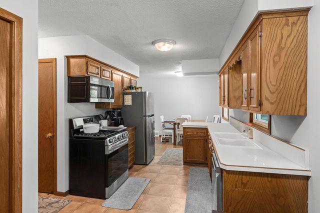 4832 Flag Avenue N, New Hope, MN 55428