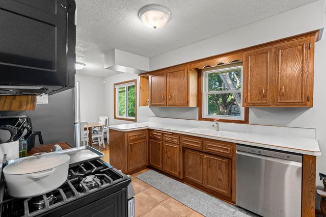 4832 Flag Avenue N, New Hope, MN 55428