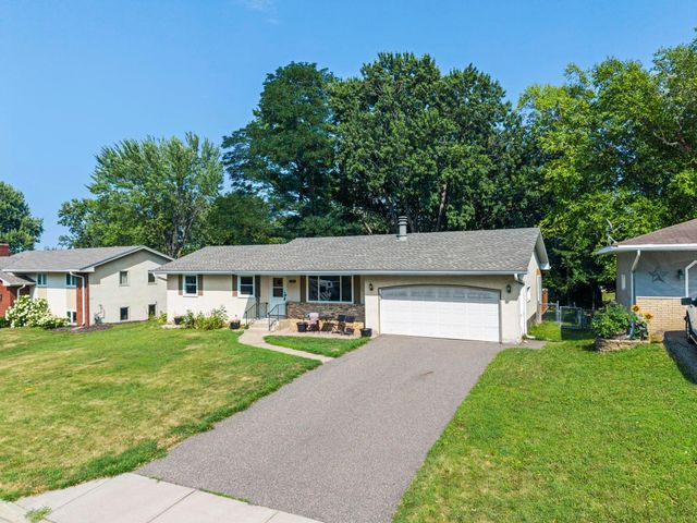 4832 Flag Avenue N, New Hope, MN 55428