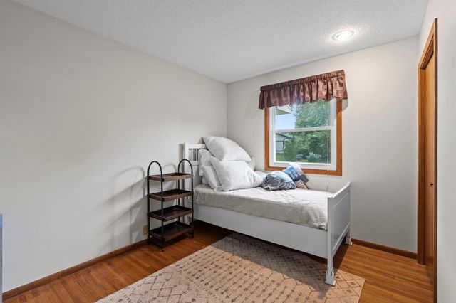 4832 Flag Avenue N, New Hope, MN 55428