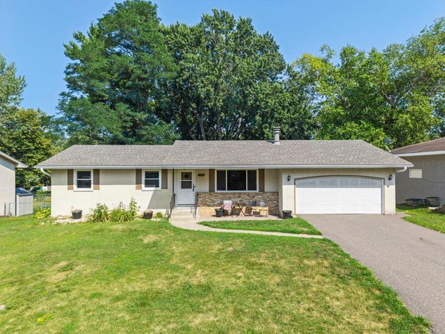 4832 Flag Avenue N, New Hope, MN 55428