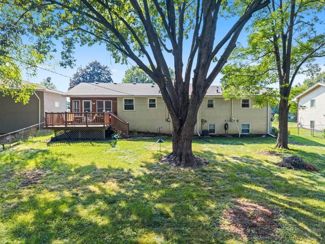 4832 Flag Avenue N, New Hope, MN 55428