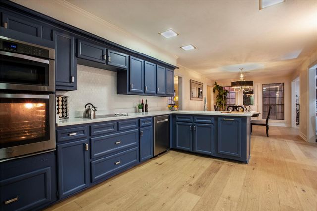 6023 Steamboat, Dallas, TX 75230