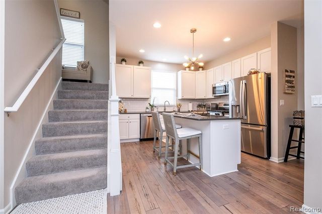 4580 Bradley Circle 24, Troy, MI 48085