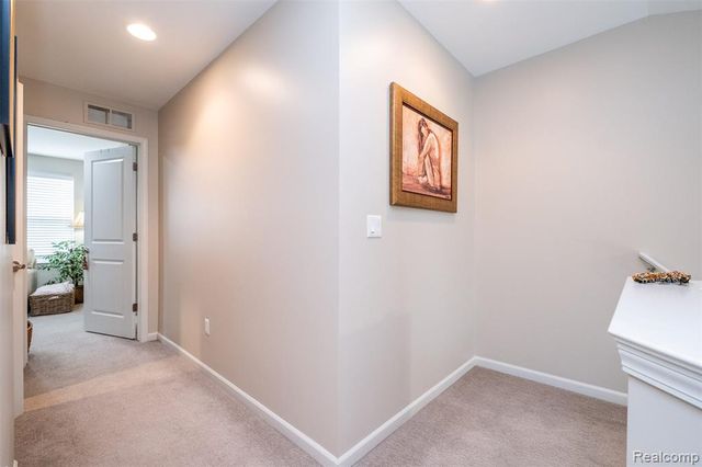 4580 Bradley Circle 24, Troy, MI 48085