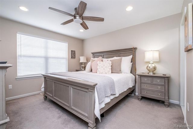 4580 Bradley Circle 24, Troy, MI 48085